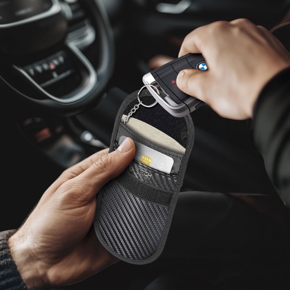 Kott RFID signaali blokeerimiseks autovõtmele carbon-mustriga Tech-Protect - Image 2